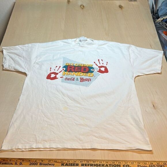 Vintage Y2K‎ 2002 wendys and Coca Cola snack Charity t shirt size - Picture 1 of 6